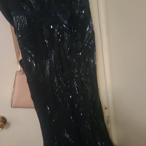 Dress - Picture 5 of 6